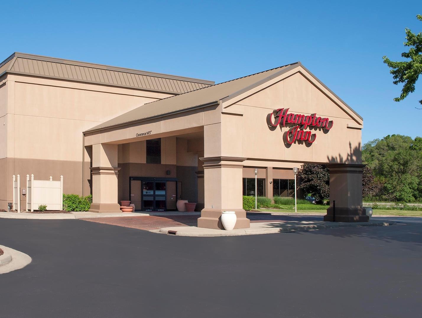 Surestay Plus Hotel By Best Western Stevensville St Joseph Bagian luar foto