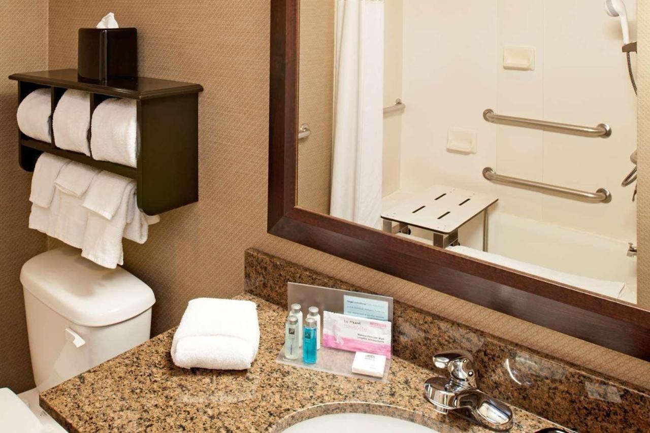Surestay Plus Hotel By Best Western Stevensville St Joseph Bagian luar foto
