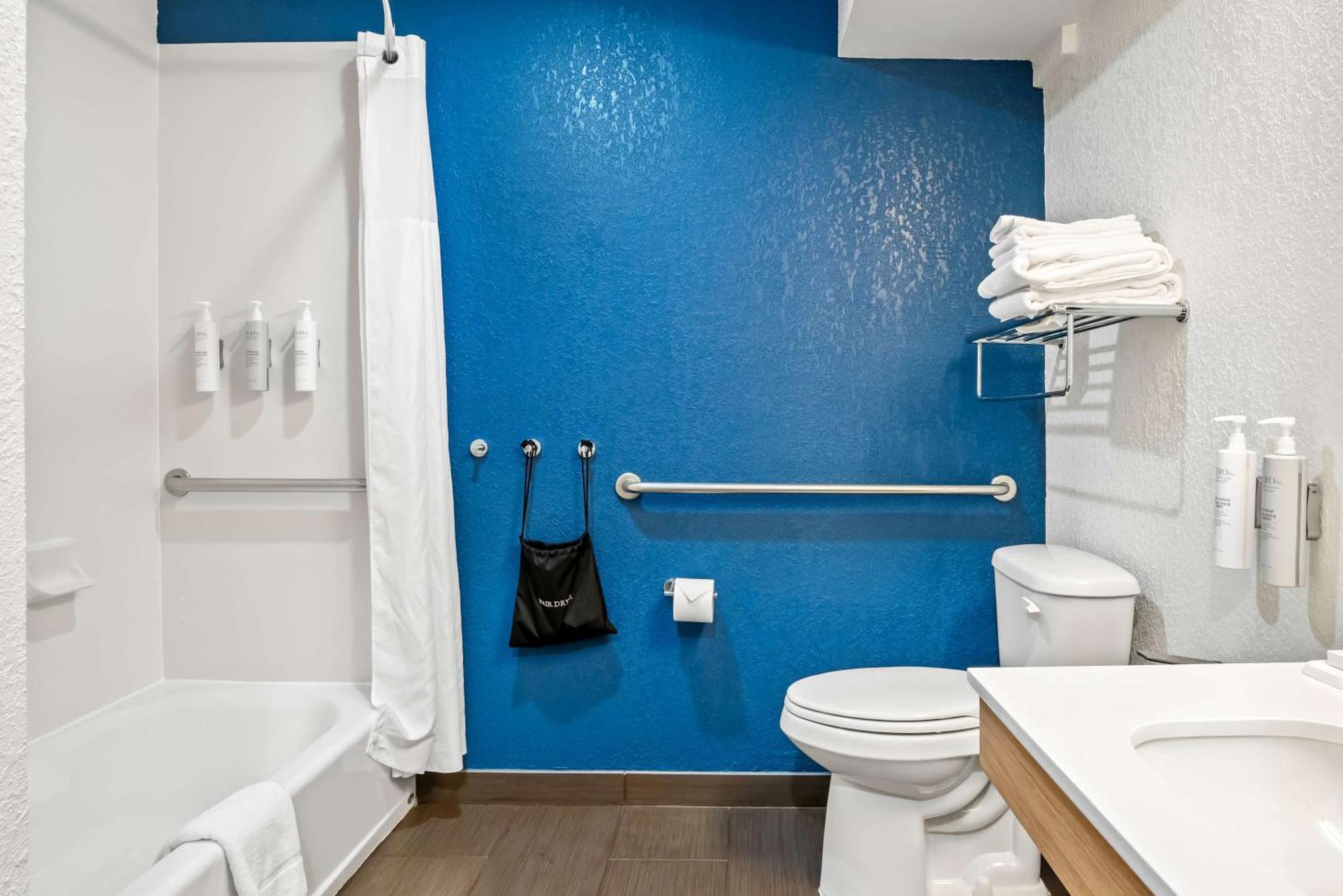 Surestay Plus Hotel By Best Western Stevensville St Joseph Bagian luar foto
