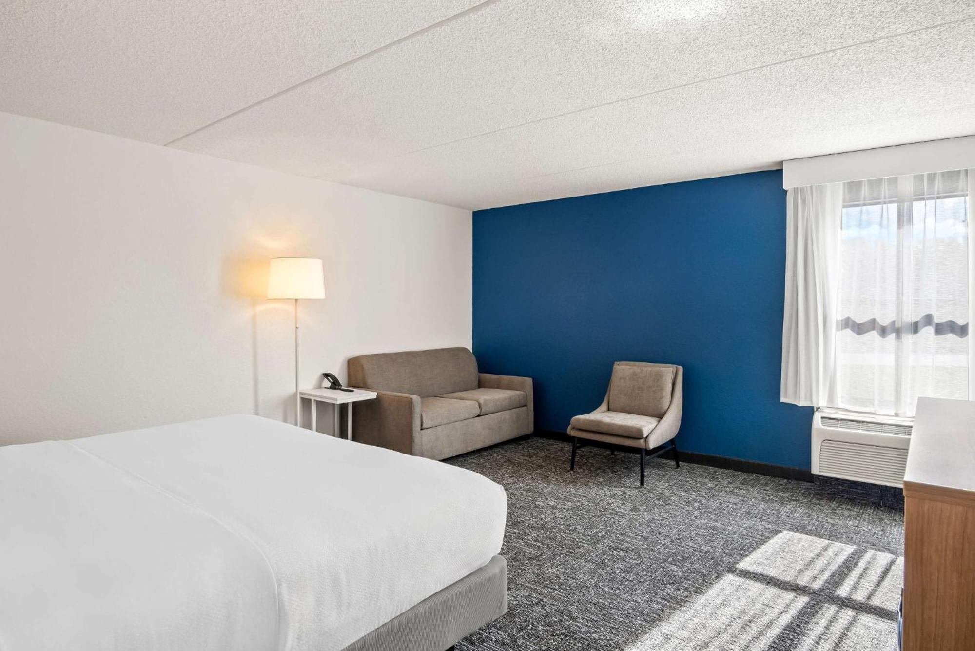 Surestay Plus Hotel By Best Western Stevensville St Joseph Bagian luar foto