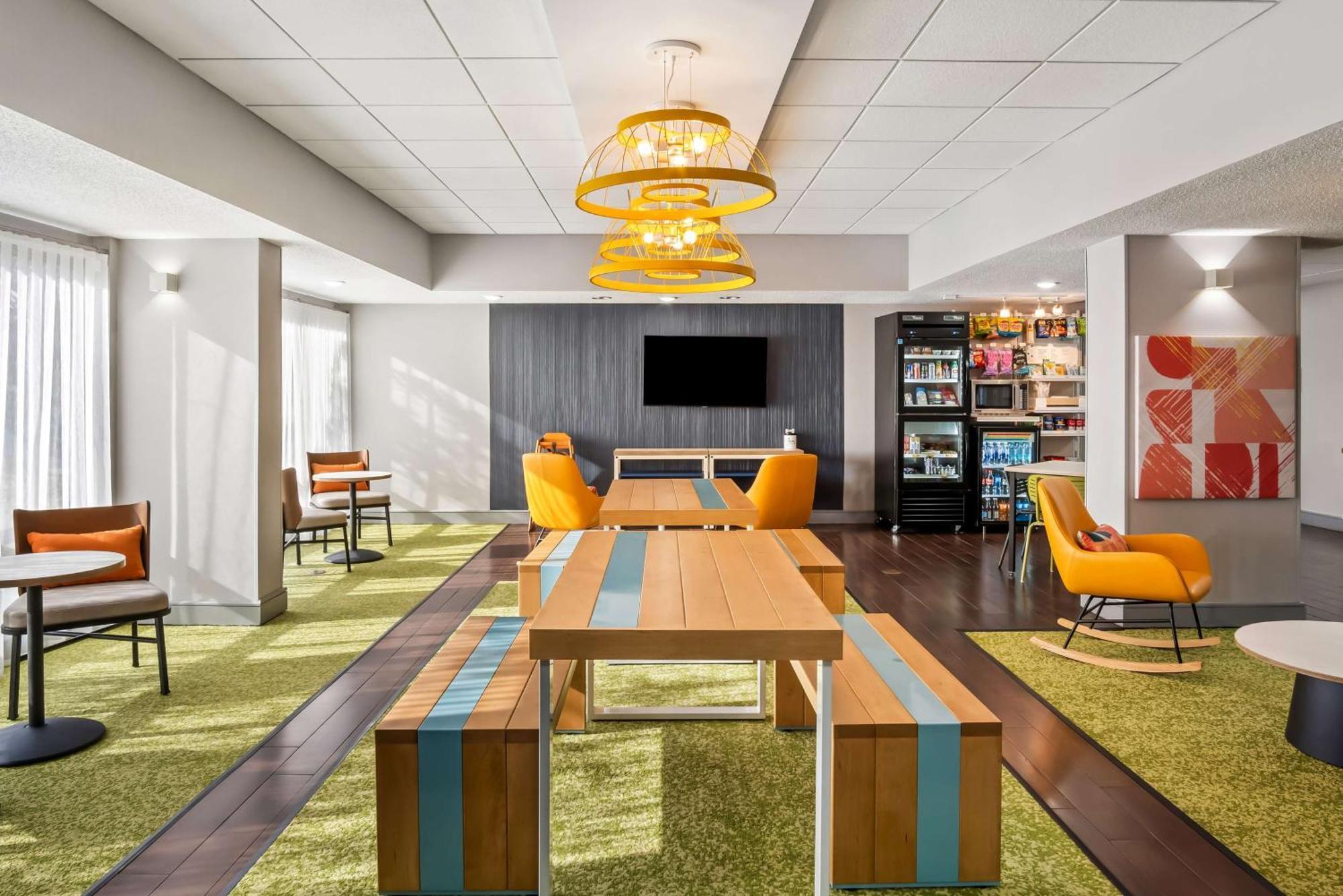Surestay Plus Hotel By Best Western Stevensville St Joseph Bagian luar foto
