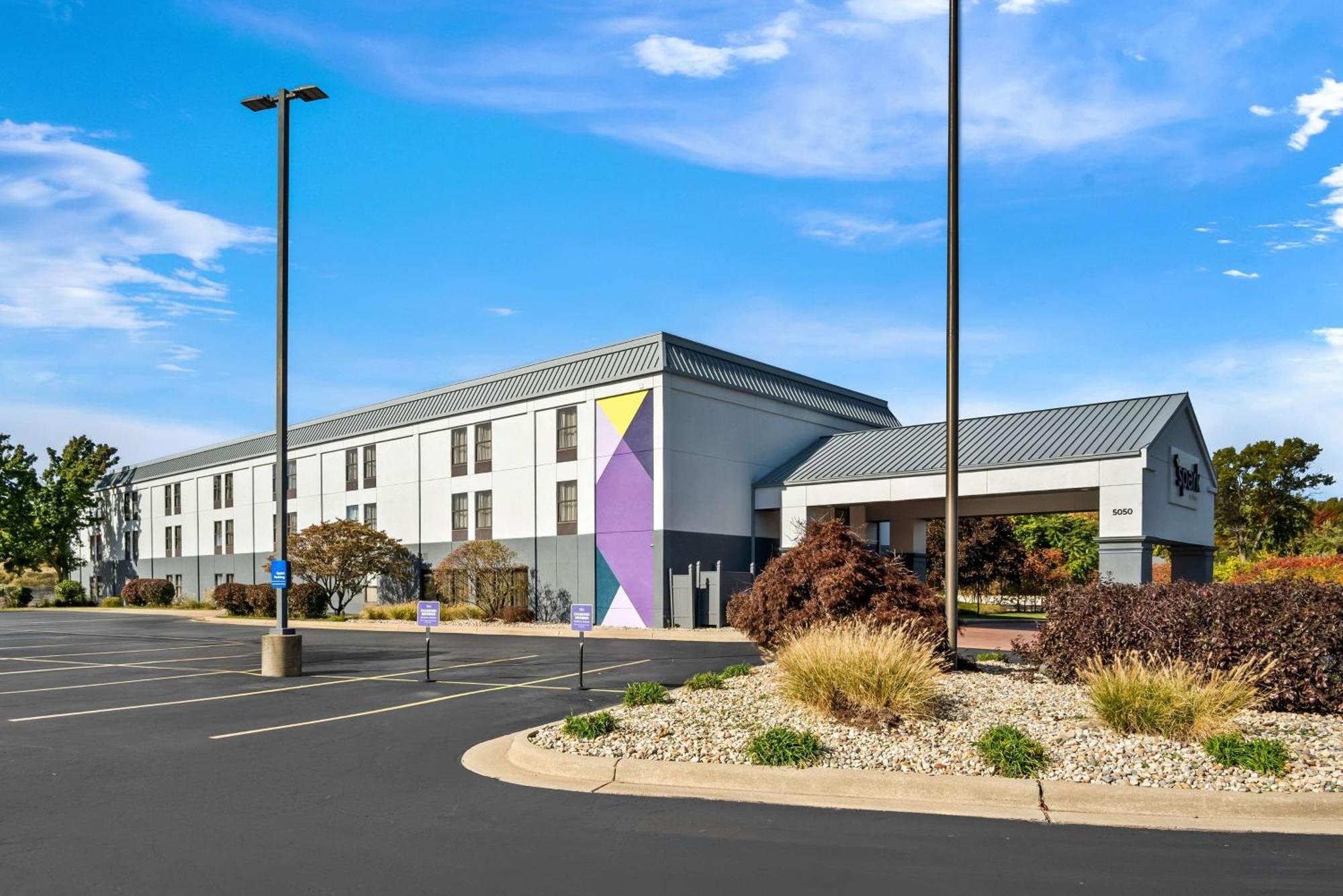 Surestay Plus Hotel By Best Western Stevensville St Joseph Bagian luar foto