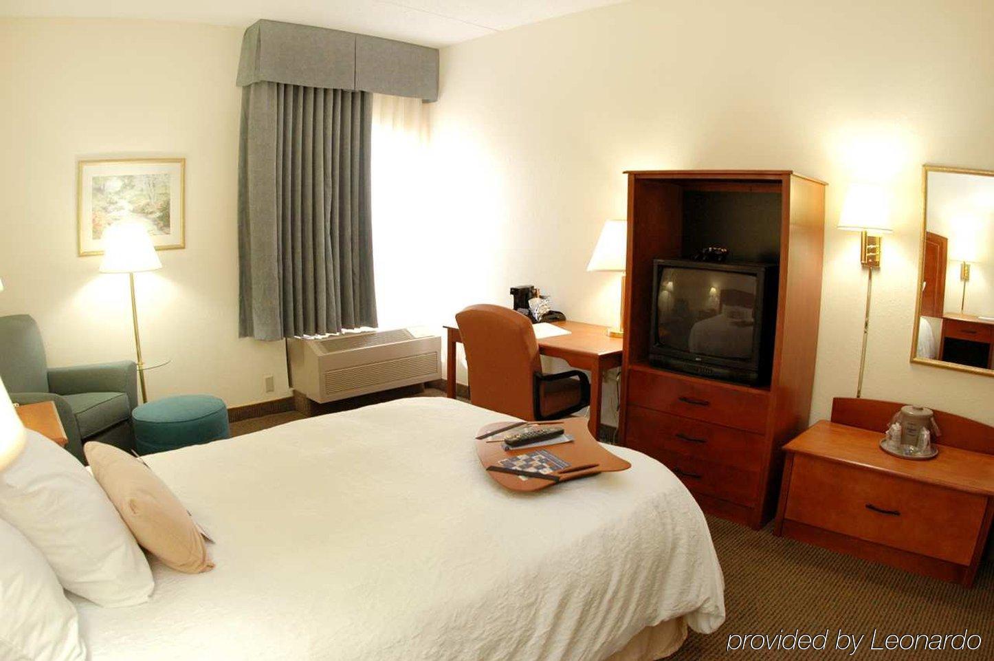 Surestay Plus Hotel By Best Western Stevensville St Joseph Ruang foto