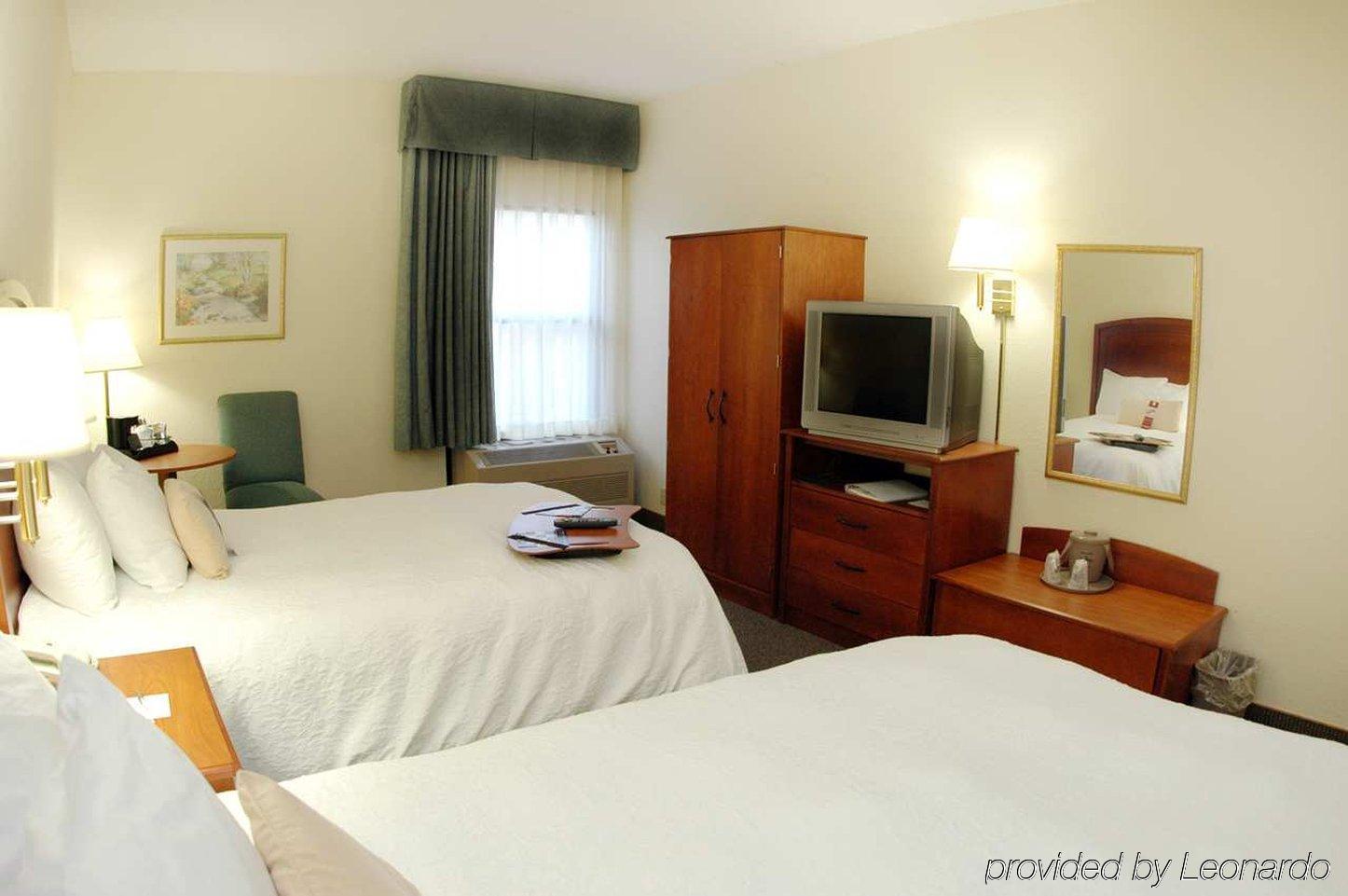 Surestay Plus Hotel By Best Western Stevensville St Joseph Ruang foto